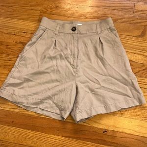 Soft flowy tan high waisted H&M shorts